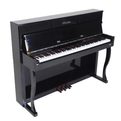 Digitalpiano imitiert echtes Klavier mit 88 Tastenhammer